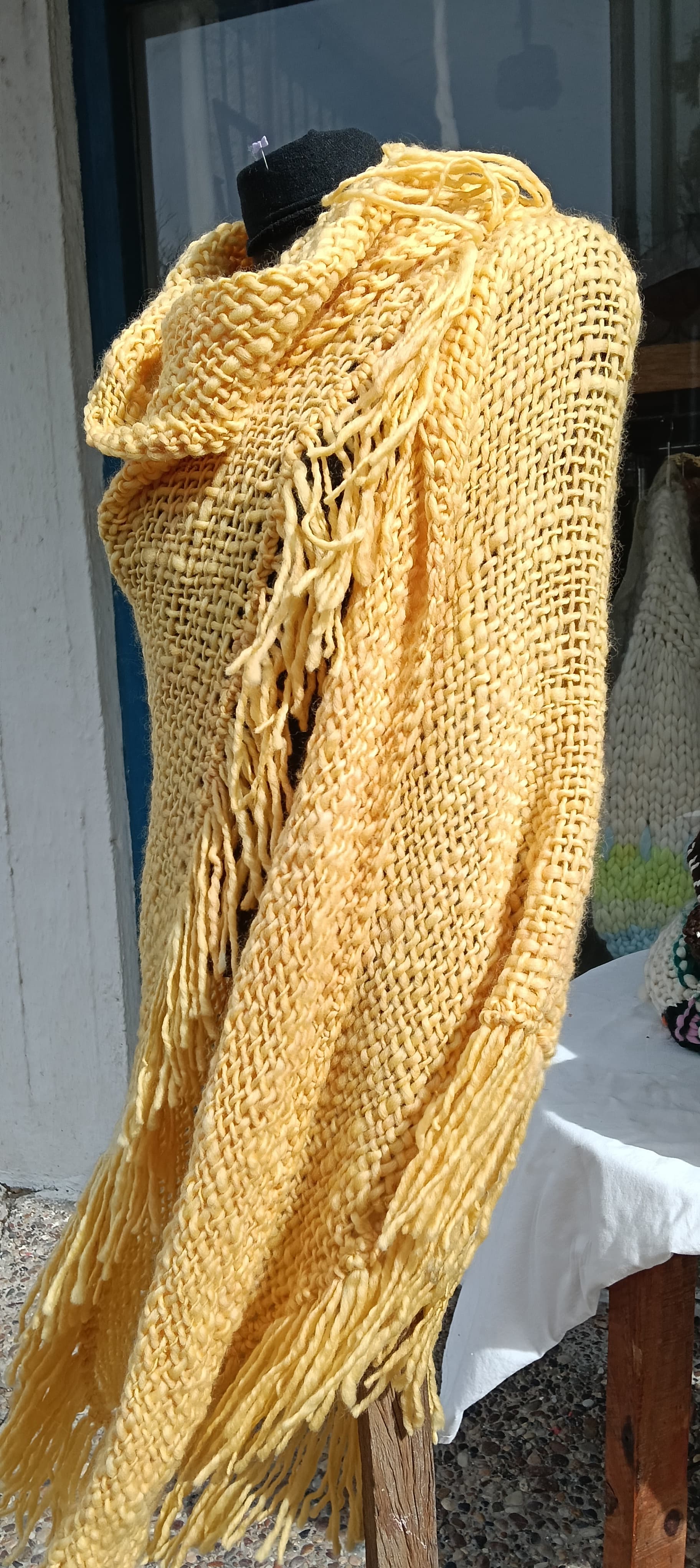 SHAWLS TEJIDOS